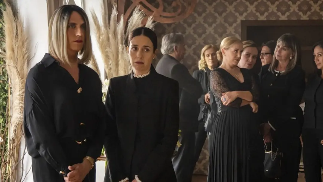 La Casa de las Flores Presenta: El Funeral: secretos y sorpresas familiares